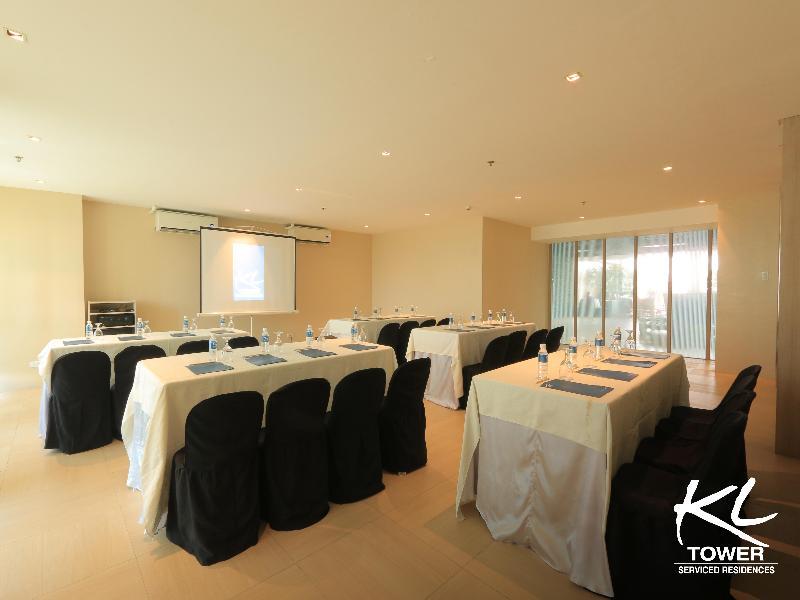 Kl Serviced Residences Managed By Hii Makati City Exterior foto
