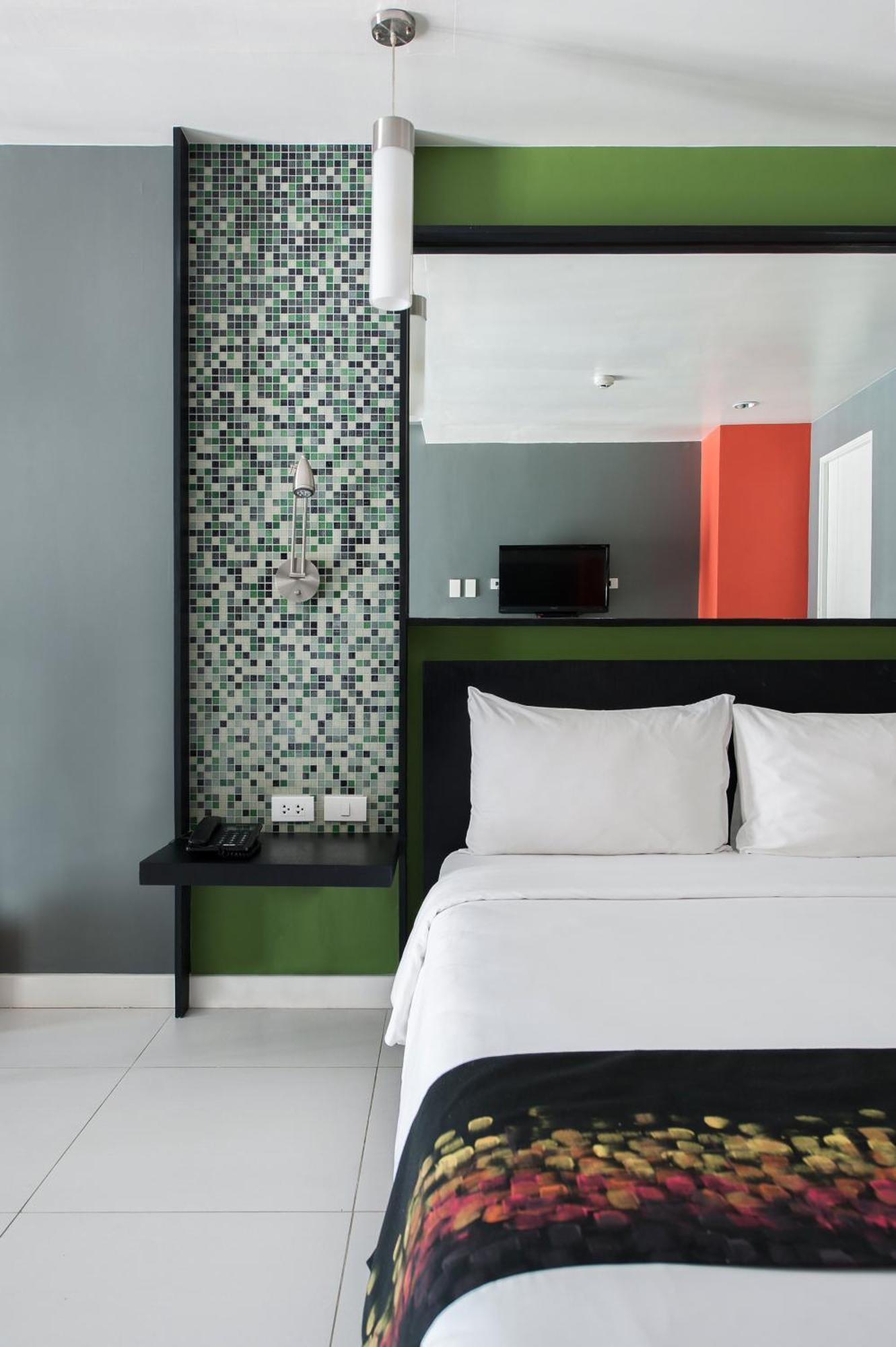 Kl Serviced Residences Managed By Hii Makati City Exterior foto